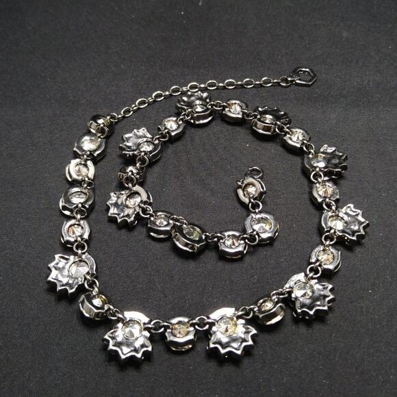 Vintage Yellow Gold Rhinestone Necklace, Lavender Rhinestones, Gunmetal, 20 In - Picture 9 of 9